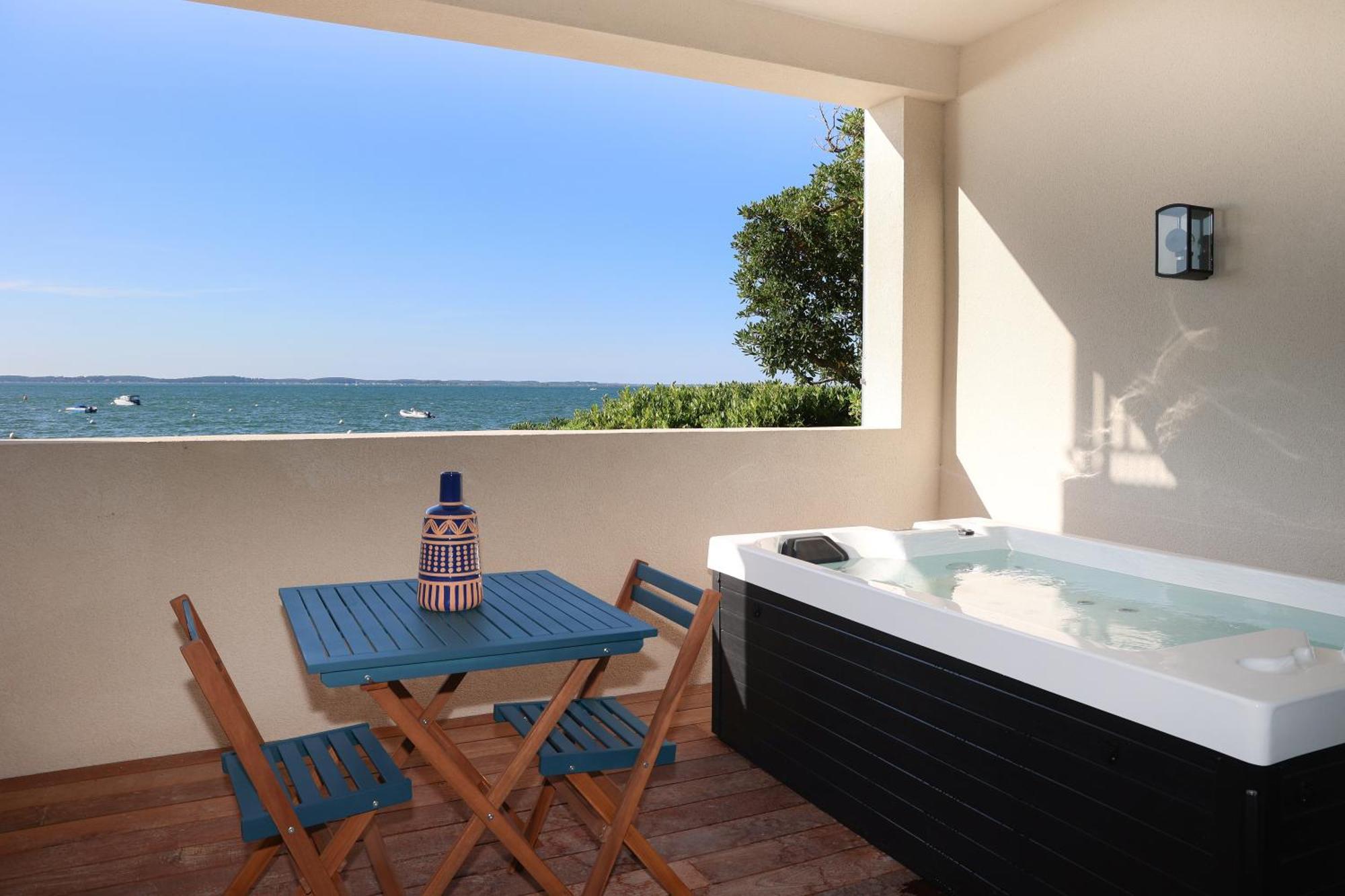 Hotel Les Vagues & 5*